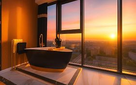 Hanza Tower Suite 21St Floor Or Studio 5Th Floor
